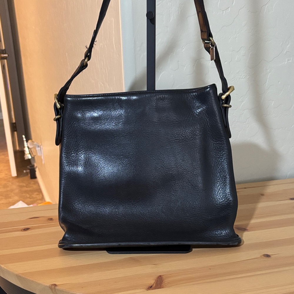 Coach Vintage Equestrian Slim Black Shoulder Bag